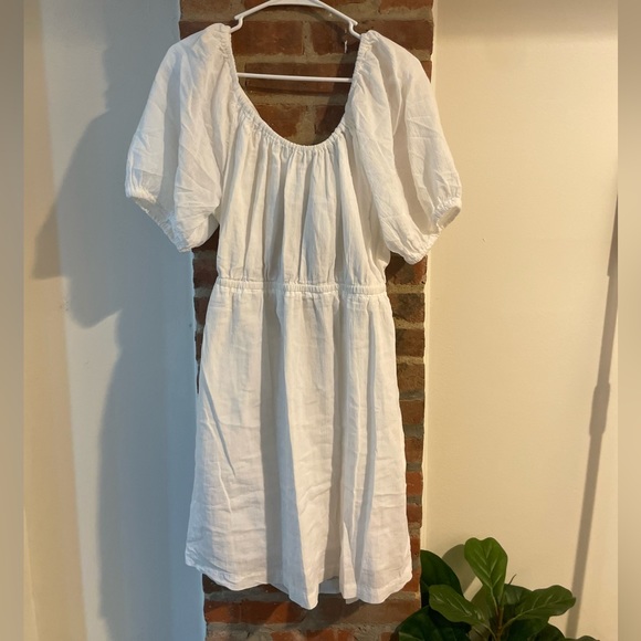 BRAND NEW white open back dress - Picture 1 of 3